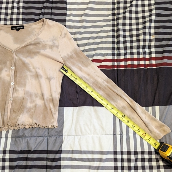 Tie dye tan cropped button up sweatshirt - Picture 4 of 6